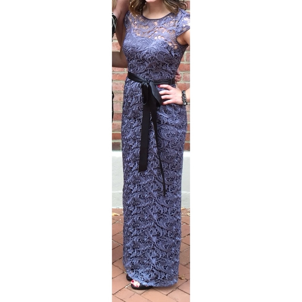 Adrianna Papell Cap Sleeve Illusion Lace Gown in Gunmetal Pewter Gray Size 4